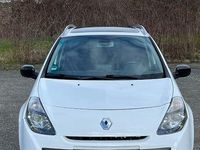 Gebraucht Renault Clio II 101 PS (74 kW) 2011 Weiß Limousine