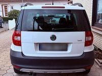Gebraucht Skoda Yeti 140 PS (102 kW) 2011 Weiß SUV