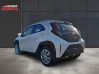 Gebraucht Toyota Aygo X X-play 72 PS (52 kW) 2023 Schneeweiß SUV