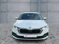 Gebraucht Skoda Octavia Ambition 204 PS (150 kW) 2022 Moonweiß perleffekt Kombi