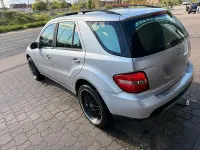 Gebraucht Mercedes ML320 224 PS (164 kW) 2007 Silber SUV