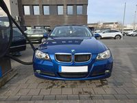 Gebraucht BMW 318 129 PS (94 kW) 2007 Blau Limousine