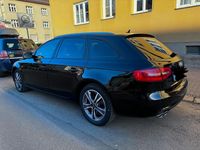 Używany Audi A4 140 KM (102 kW) 2015 Czarny Kombi