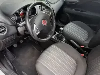 Gebraucht Fiat Punto Evo 69 PS (50 kW) 2011 Weiß Kleinwagen