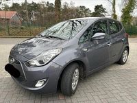 Gebraucht Hyundai ix20 90 PS (66 kW) 2016 Grau Kleinwagen