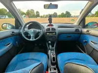 Gebraucht Peugeot 206 60 PS (44 kW) 2001 Silber Kleinwagen