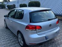 Gebraucht VW Golf 110 PS (80 kW) 2009 Silber Coupé