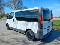 Second-hand Renault Trafic 90 CP (66 kW) 2011 Alb Monovolum