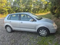 Gebraucht VW Polo Basis 64 PS (47 kW) 2004 Silber Kleinwagen