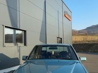 Gebraucht Mercedes E260 170 PS (125 kW) 1992 Blau Limousine