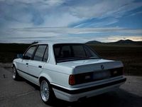 Gebraucht BMW 316 102 PS (75 kW) 1989 Weiß Limousine