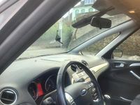 Gebraucht Ford S-MAX Titanium 140 PS (102 kW) 2014 Grau Van / Kleinbus