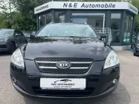 Gebraucht Kia Ceed Spirit 126 PS (92 kW) 2009 Schwarz Kleinwagen