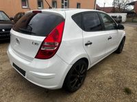 gebraucht Hyundai i30 1.4 Comfort