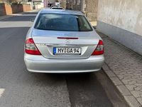 Second-hand Mercedes E280 Elegance 231 CP (169 kW) 2006 Argintiu Berlinǎ