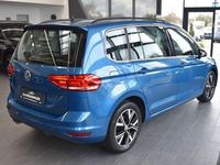Gebraucht VW Touran Highline 150 PS (110 kW) 2020 Blau Van / Kleinbus