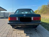 Second-hand BMW 318 1985 Verde Berlinǎ