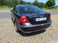 Gebraucht Ford Mondeo Trend 170 PS (125 kW) 2001 Schwarz Limousine