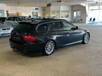 Gebraucht BMW 320 Sport Line 184 PS (135 kW) 2011 Schwarz Limousine