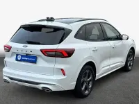 Usata Ford Kuga ST-Line X 186 CV (136 kW) 2024 Bianco SUV