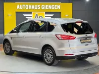 Gebraucht Ford S-MAX Titanium 165 PS (121 kW) 2019 Silber Van / Kleinbus