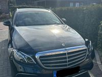 Gebraucht Mercedes E220 194 PS (142 kW) 2019 Schwarz Kombi