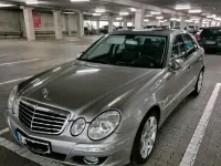 Gebraucht Mercedes E320 224 PS (164 kW) 2009 Gold Limousine