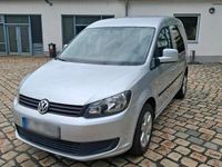 Second-hand VW Caddy 105 CP (77 kW) 2012 Argintiu Monovolum