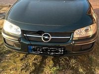 Gebraucht Opel Omega 135 PS (99 kW) 1998 Grün Limousine