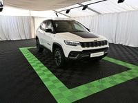 Gebraucht Jeep Compass Trailhawk 241 PS (177 kW) 2024 Weiß SUV