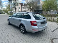 Usata Skoda Octavia Ambition 110 CV (80 kW) 2016 Argento Station wagon