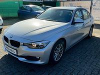 Gebraucht BMW 320 184 PS (135 kW) 2012 Silber Limousine