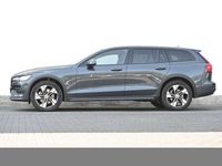 Gebraucht Volvo V60 CC Plus 197 PS (144 kW) 2023 Andere farbe Kombi