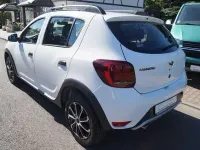 Gebraucht Dacia Sandero Stepway 90 PS (66 kW) 2018 Weiß Limousine