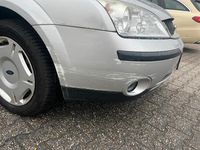 Gebraucht Ford Mondeo 120 PS (88 kW) 2003 Silber Kombi