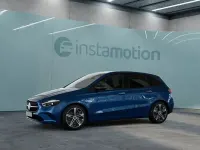 Gebraucht Mercedes B220 190 PS (139 kW) 2023 Blau Kleinwagen
