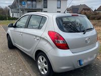 gebraucht Hyundai i20 1.4 Automatik 2-Hand