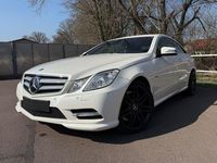 Gebraucht Mercedes E500 Elegance 408 PS (300 kW) 2012 Weiß Coupé