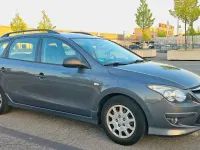 Gebraucht Hyundai i30 109 PS (80 kW) 2011 Grau Kombi