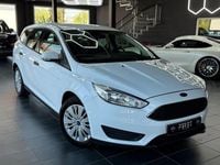 Używany Ford Focus Ambiente 101 KM (74 kW) 2016 Biały Sedan/Limuzyna