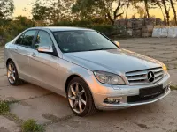 Second-hand Mercedes C200 184 CP (135 kW) 2008 Argintiu Berlinǎ