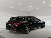 Usado Mercedes E220 Avantgarde 197 CV (144 kW) 2024 Negro Familiar