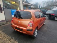 Gebraucht Renault Twingo Authentique 58 PS (42 kW) 2008 Orange Kleinwagen