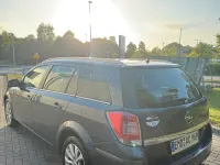 Gebraucht Opel Astra 110 PS (80 kW) 2009 Blau Kombi