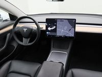 Gebraucht Tesla Model 3 Standard Range 225 kW (306 PS) 2021 Weiß Limousine