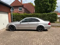 Używany Mercedes E280 2005 Srebrny Sedan/Limuzyna