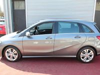Gebraucht Mercedes B200 Business 156 PS (114 kW) 2016 Grau Kleinwagen