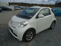 Używany Toyota iQ 68 KM (50 kW) 2012 Biały Hatchback
