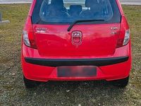 Gebraucht Hyundai i10 68 PS (50 kW) 2010 Rot Kleinwagen