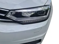 Gebraucht VW Touran Move 122 PS (89 kW) 2024 Oryxweiß perlmutteffekt Van / Kleinbus